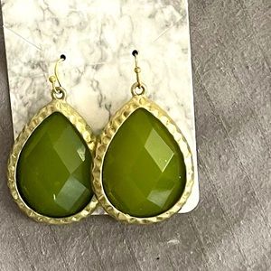 jade-like Earrings